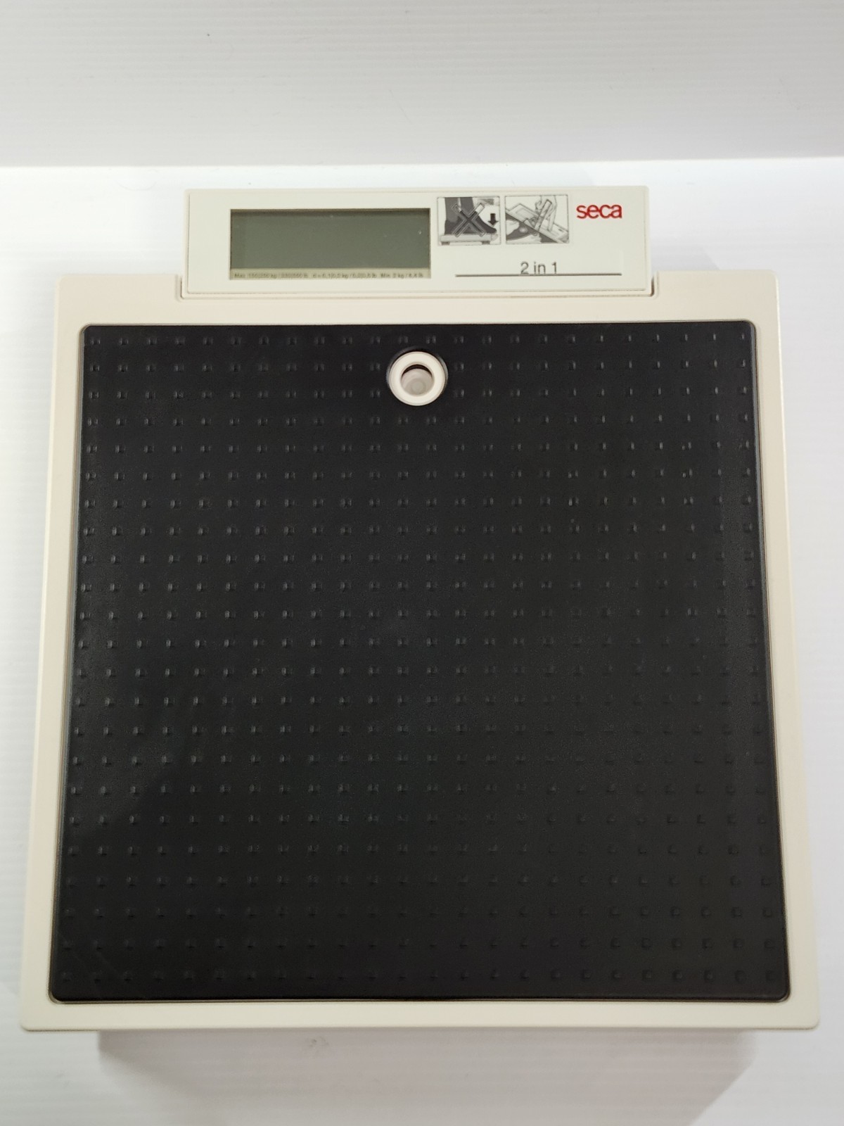 Seca Medical Floor Weighing Scale / Seca 876 Scale - TESTED