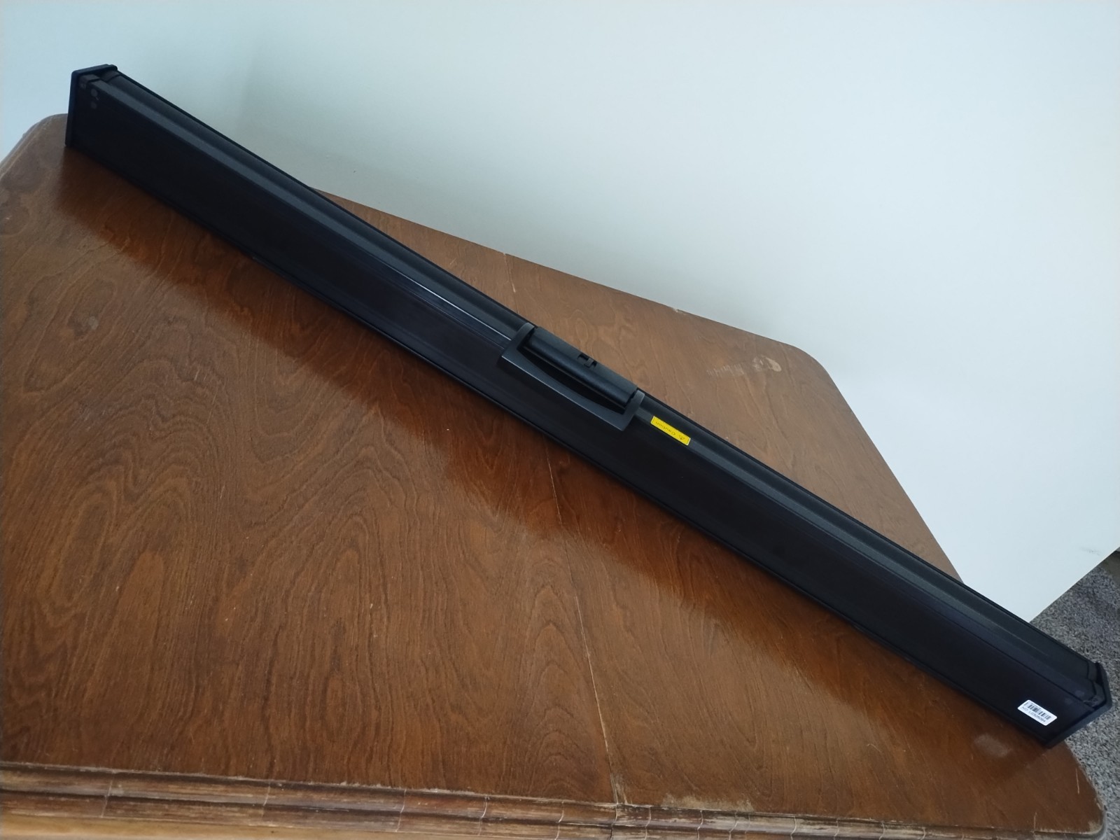 Grandview PT-B50WM4AB U-Work 50" Table-Top Projection Screen-4:3 Black Case