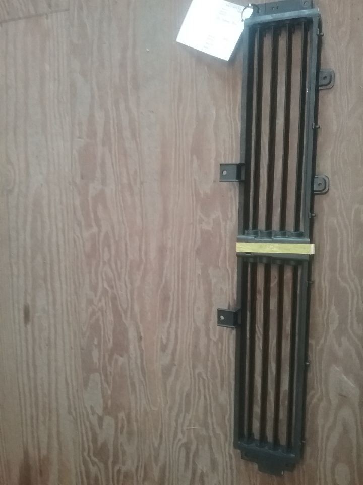 ENCLAVE   2019 Air Shutter 1072555