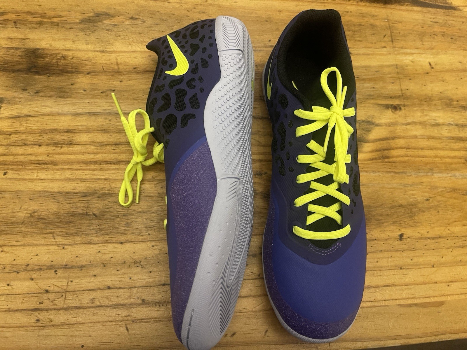 Nike Elastico Pro II Mens Size 9.5 Purple Soccer Turf Shoes Low Top 580455-575