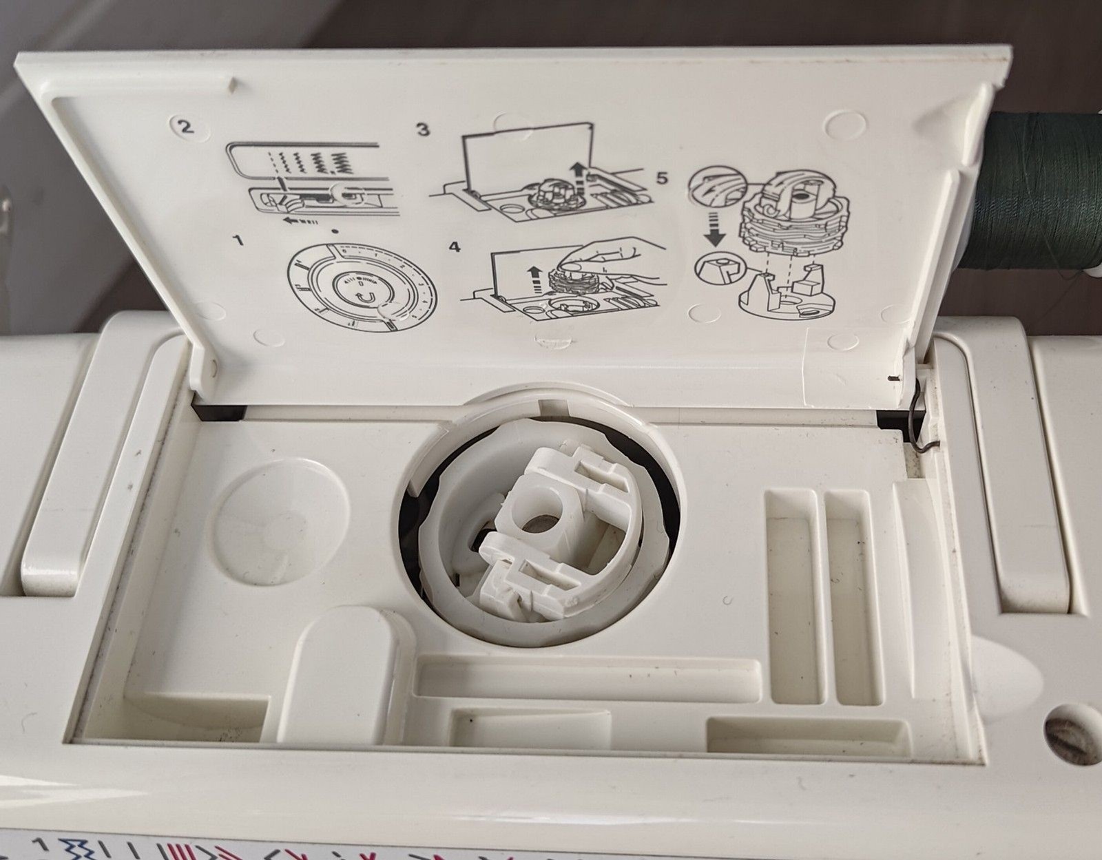 Singer 5050 Sewing Machine 50 Stitch Functions