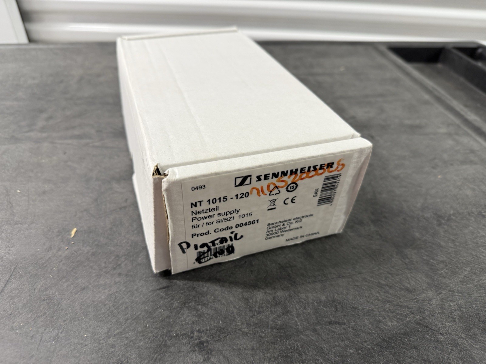 SENNHEISER NT1015-120  29V DC power supply New Open Box