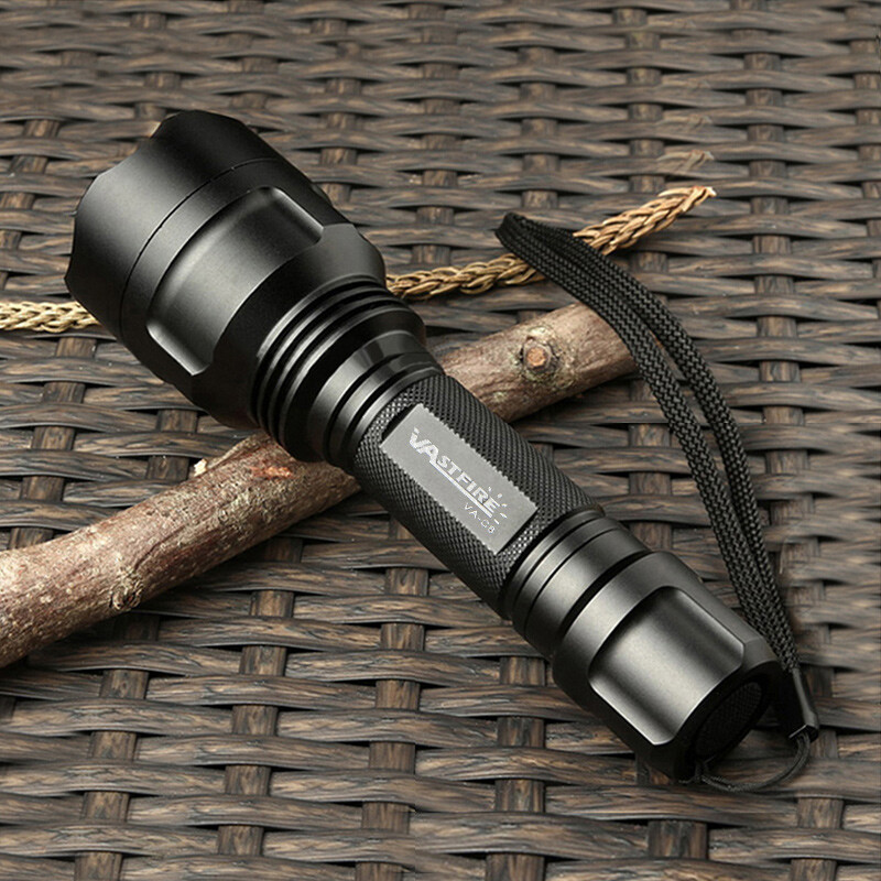 10000LM White Light 800 Yards LED Flashlight Torch Predator Hunting Scope Mount