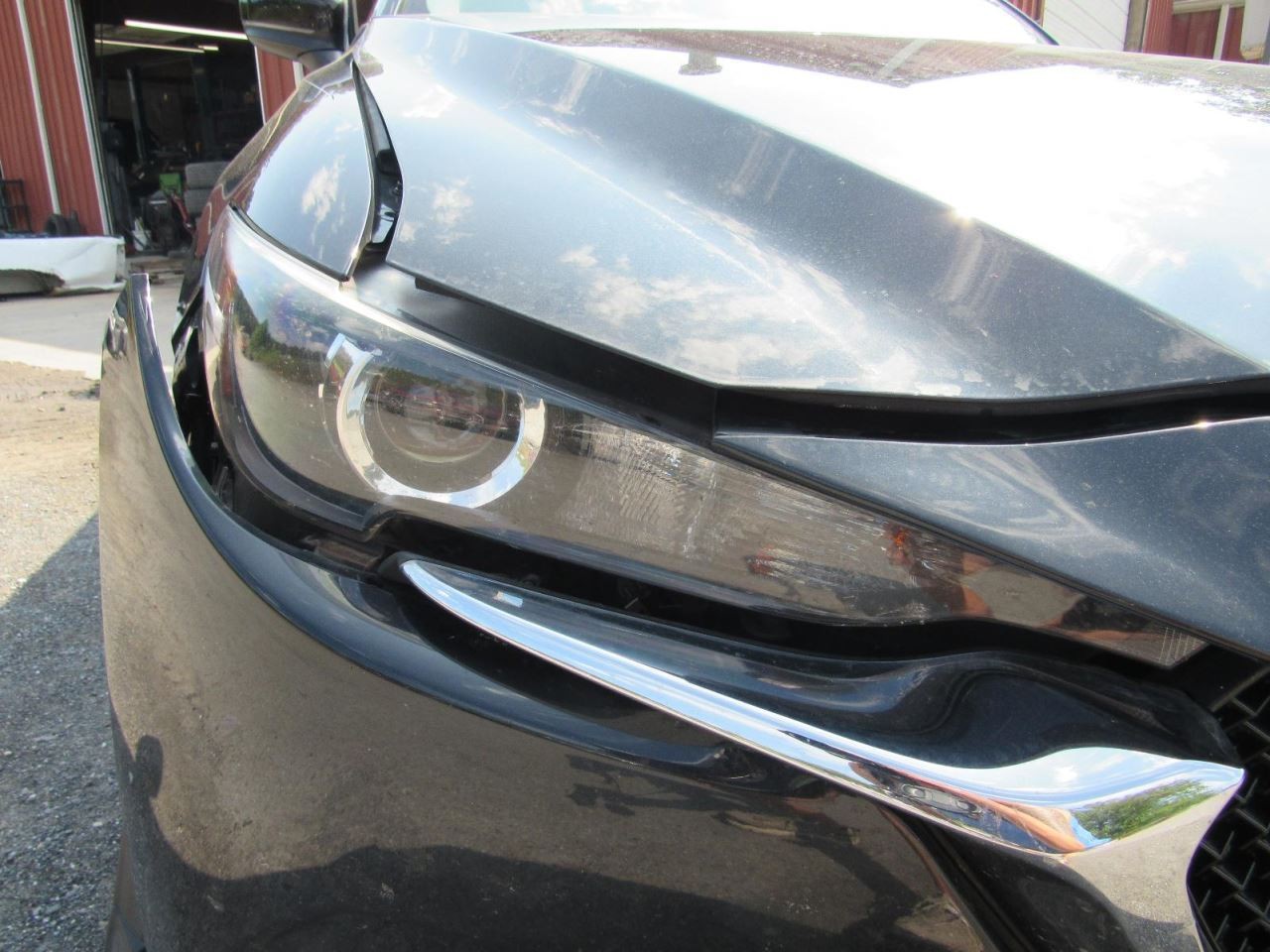 CX-5 2019 Glove Box 1071790