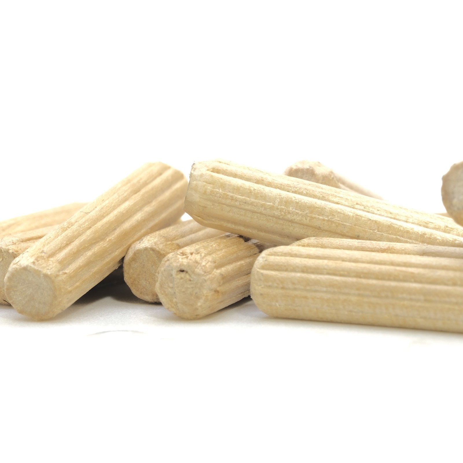 6 x 30mm Wooden Dowels - Fluted Birch Wood - Kiln Dried (Pack of 24)