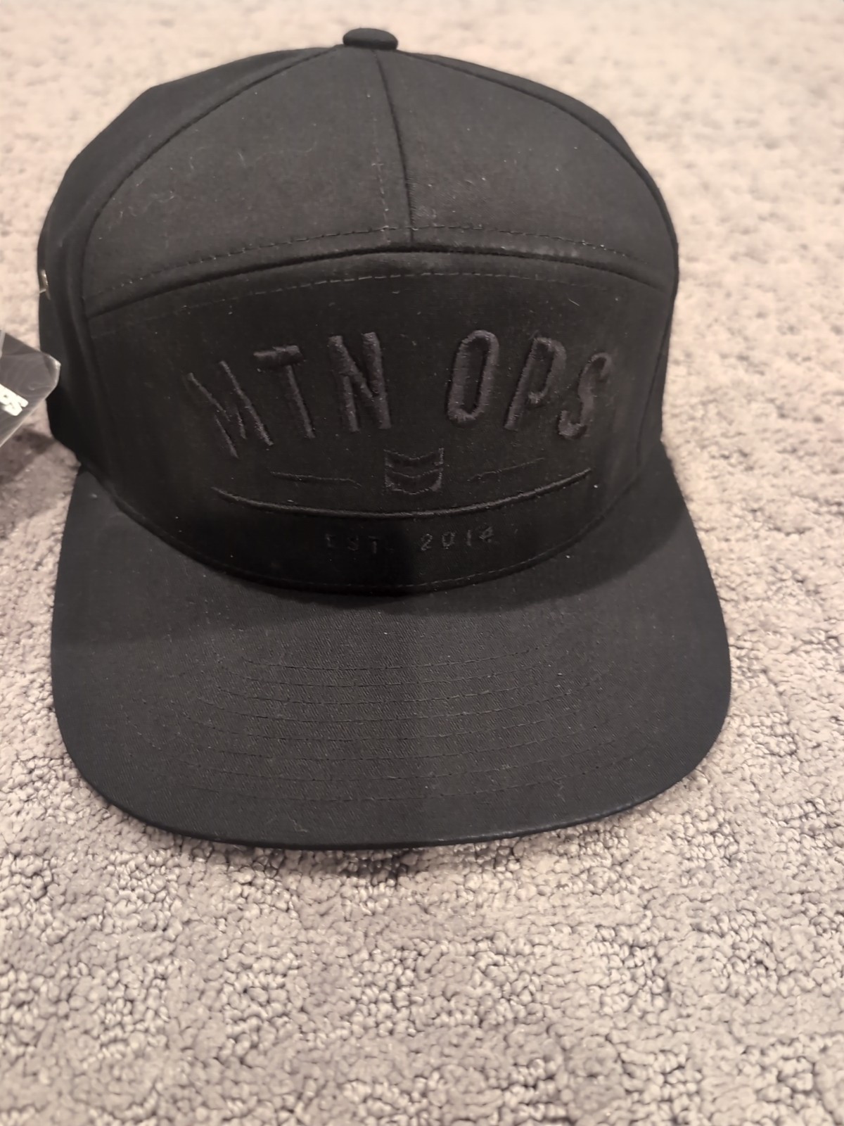 Mountain Ops High Profile Drip Cap Leather Snap Black NWT Free Shipping!