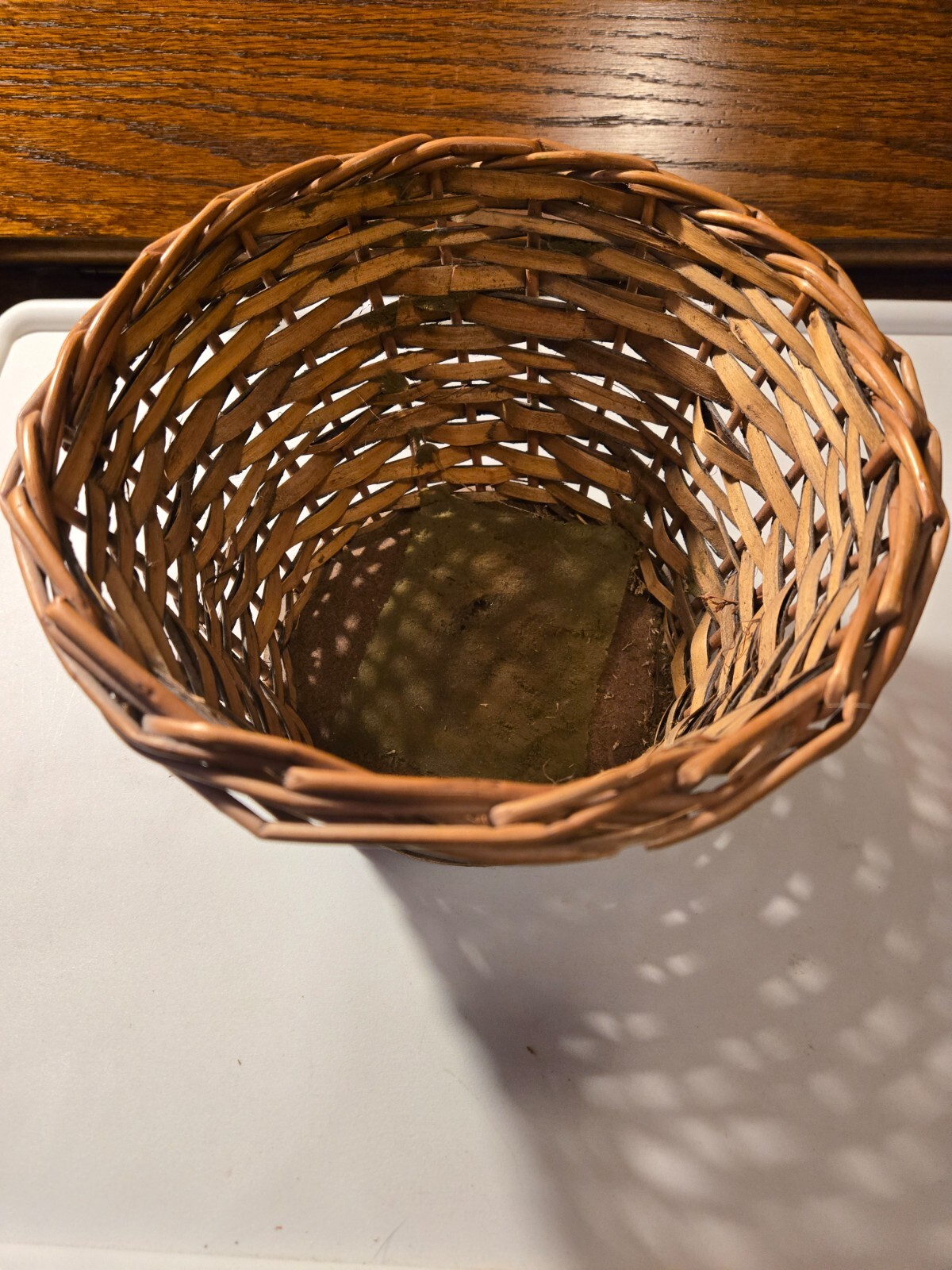 8 inch round woven wicker basket, 5 inch depth