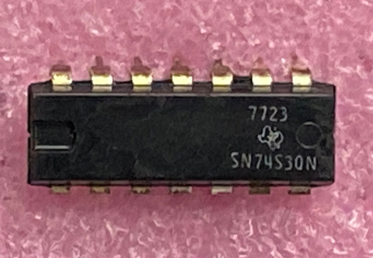 Texas Instruments SN74S30N 8-input positive NAND gate Integrated Circuit