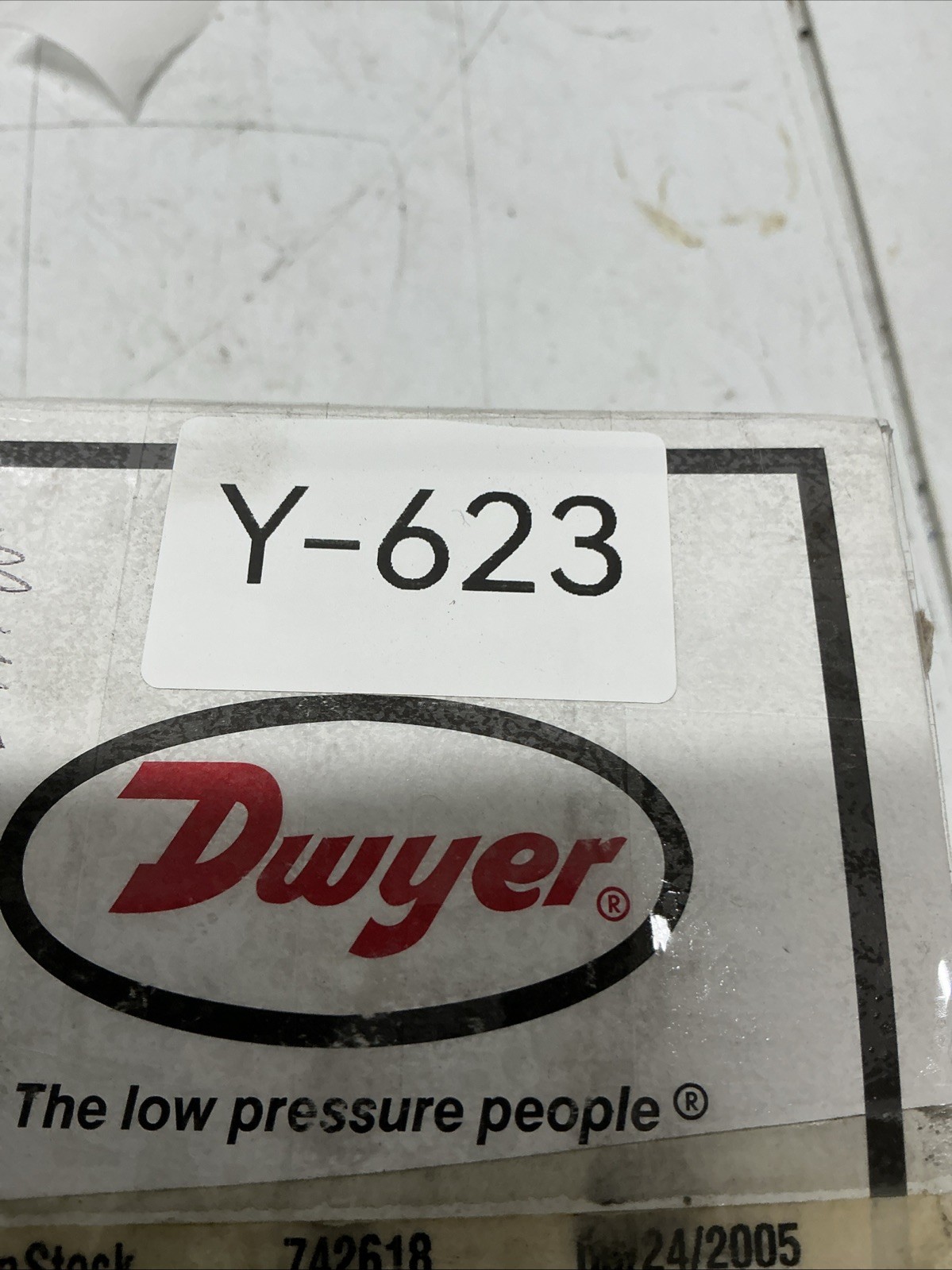 Dwyer 1823-0 Pressure Switch Y-623