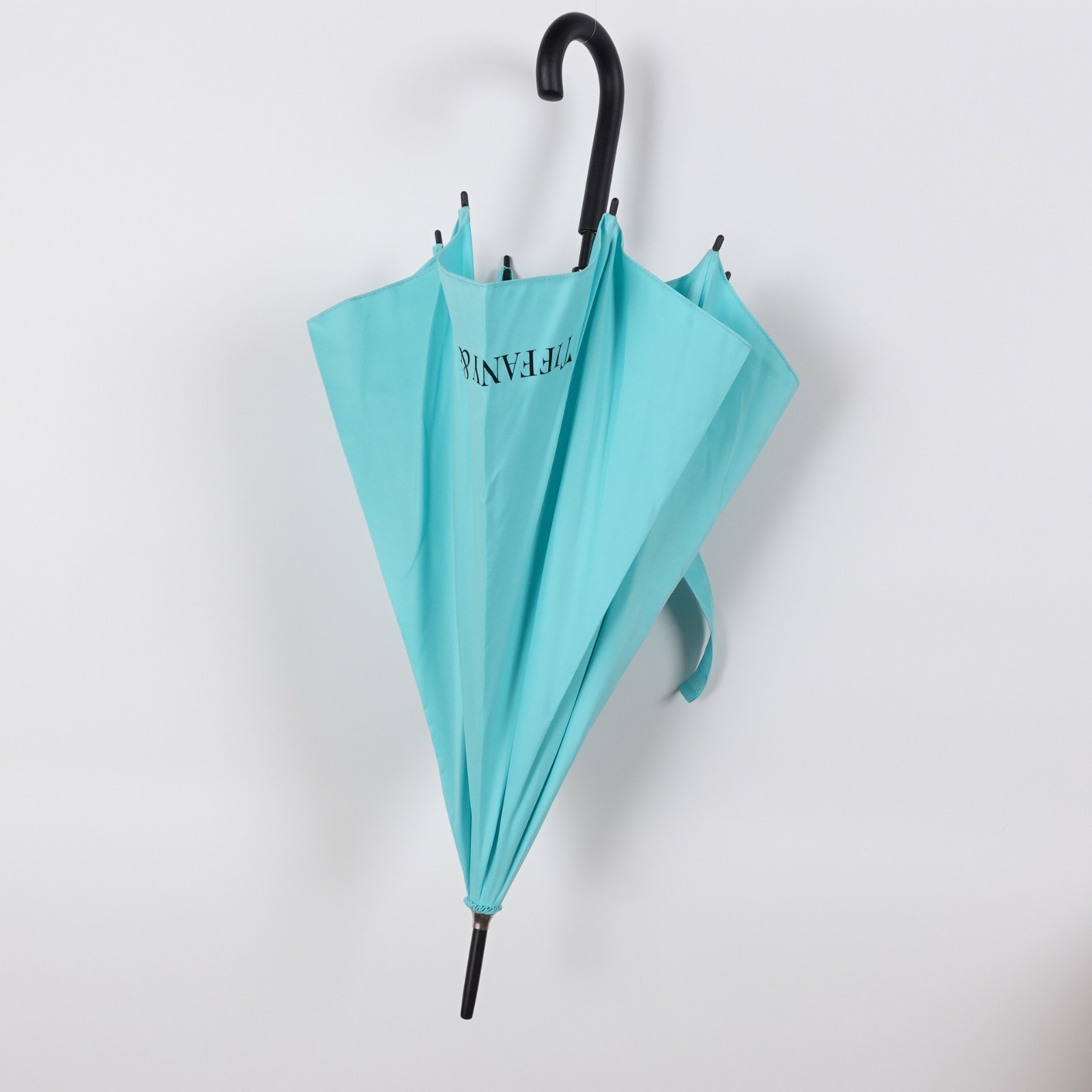 Rare Tiffany & Co 40” Umbrella Long Black Plastic Handle Fully Automatic Staff
