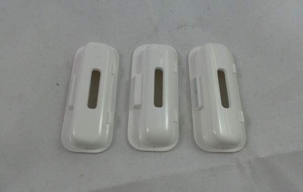 Apple Universal Dock Adapter for iPod 5th Gene - 3-Pack - White - VGC (MA126G/A)