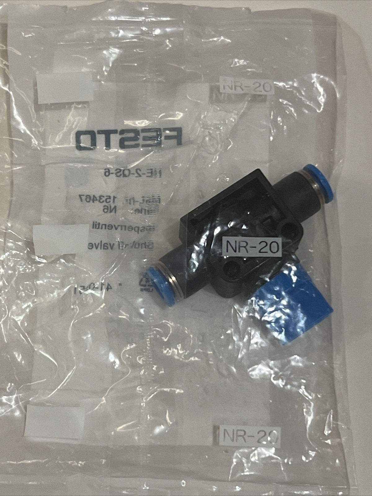Cencorp Festo HE-2-QS-6 Closing Valve New & Free Shipping