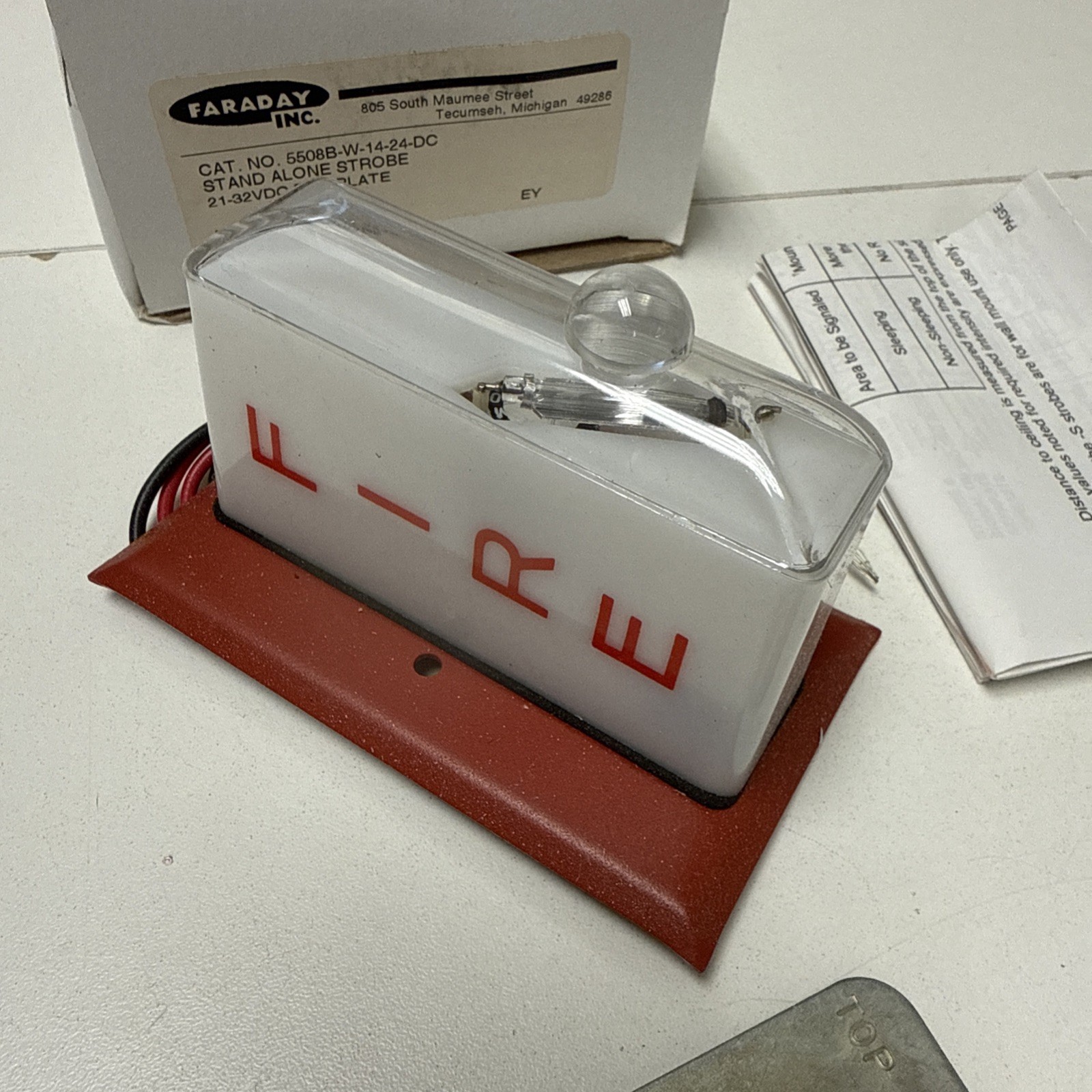 FARADAY 5508B-W-14-24-DC Stand Alone Red 24V Strobe Compact Many available