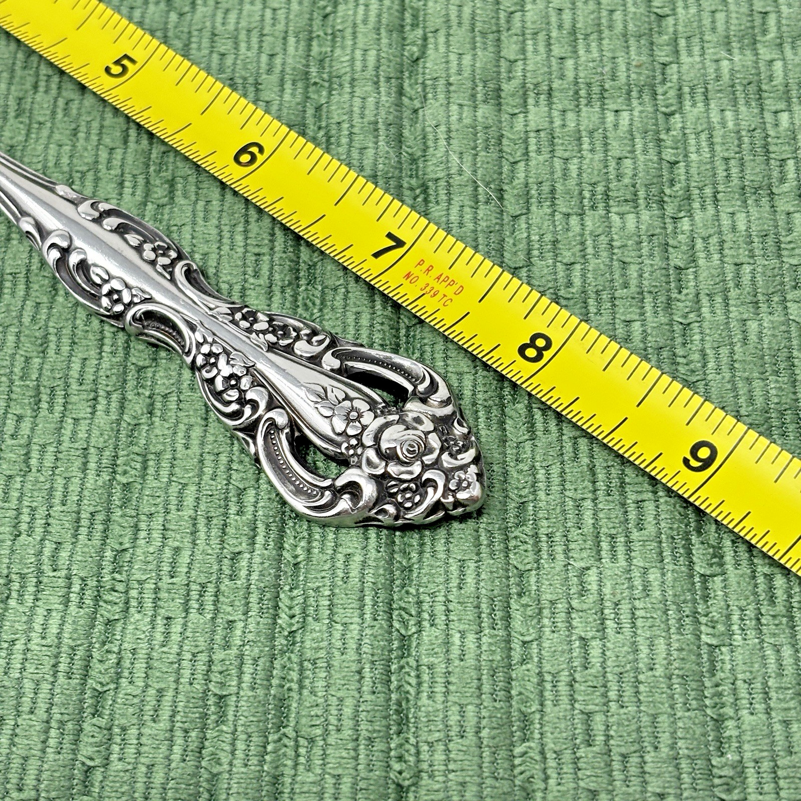 Oneida Michelangelo Heirloom Cube 8.25" Serving Spoon Stainless Flatware