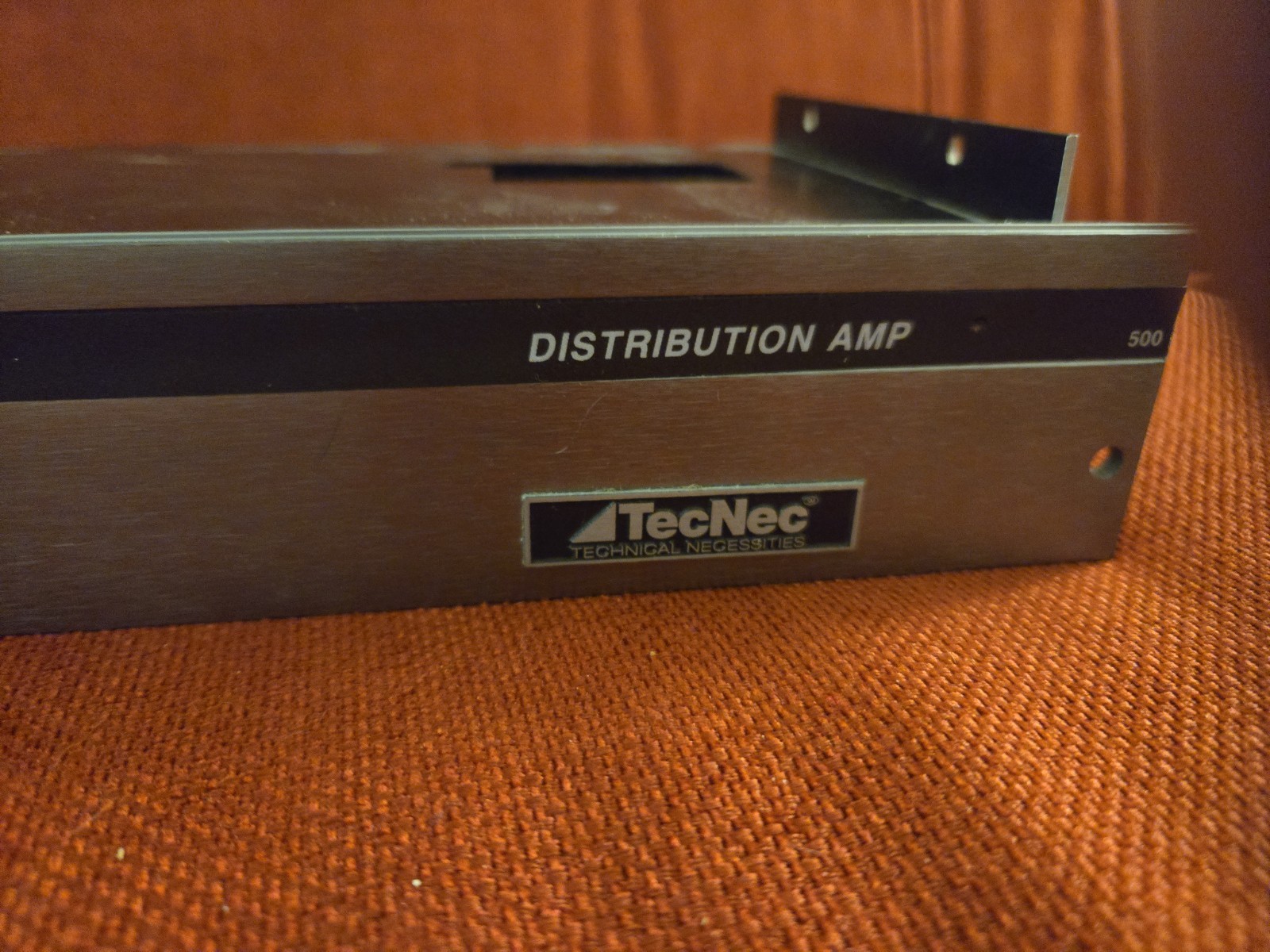 TecNec Model 500 16 Channel Audio/Video Distribution Amplifier RETRO ELECTRONICS