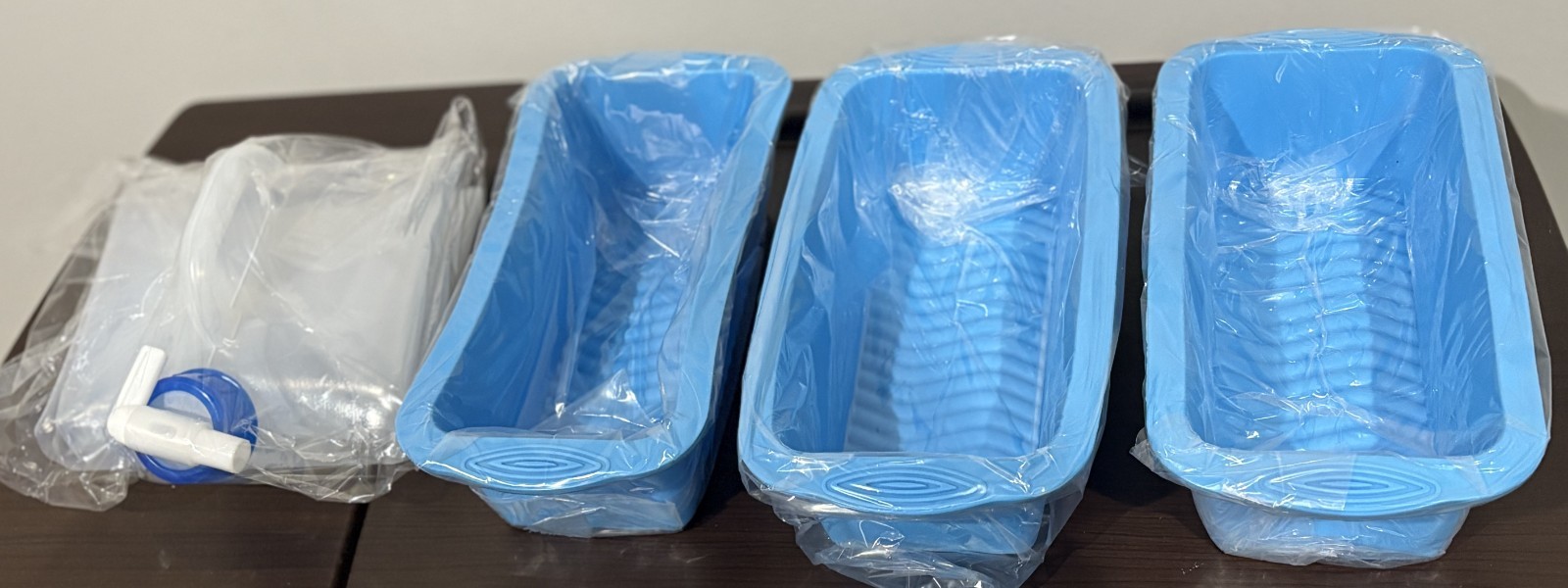 3 Extra Large Ice Block Mold tray, 7lb cubes, w/ collapsible water container
