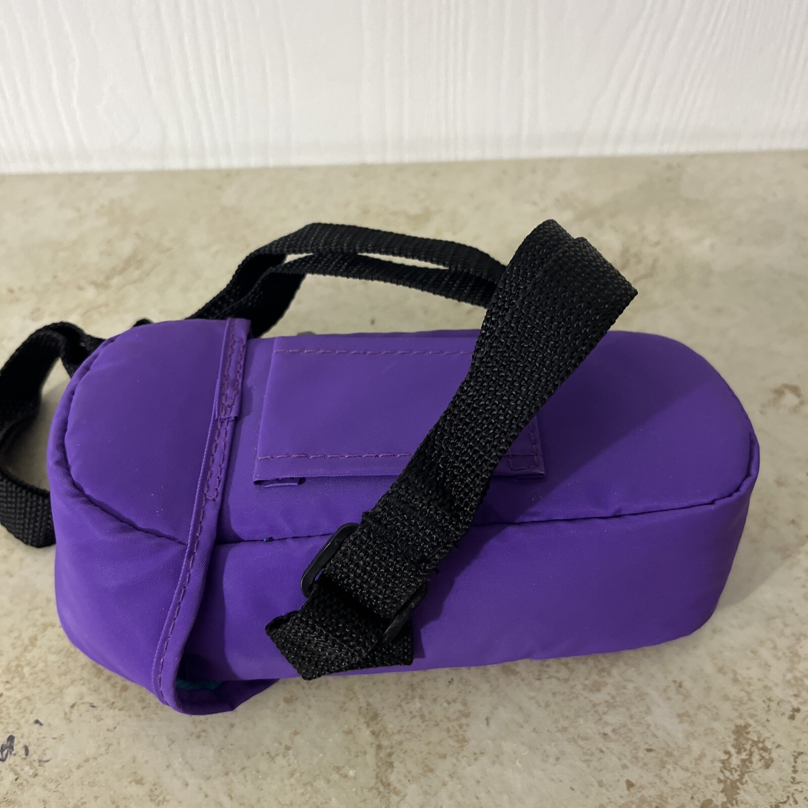 Samsonite Small Camera Case With Shoulder Strap Purple 7” X 3.5” X 2”