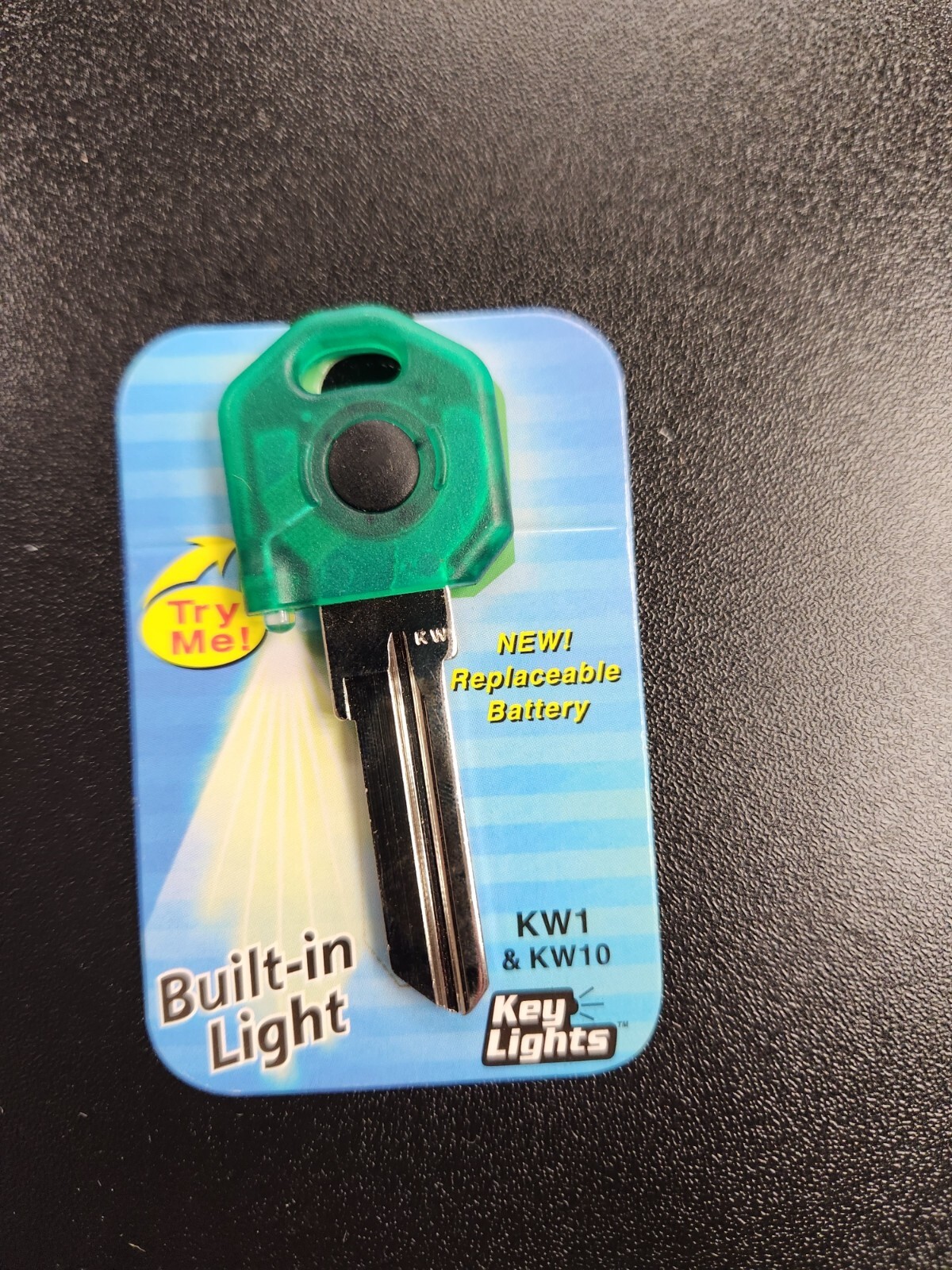 GREEN FLASHLIGHT KEY LITE KWIKSET KW1/KW10 KEYBLANK - READ DETAILS BELOW