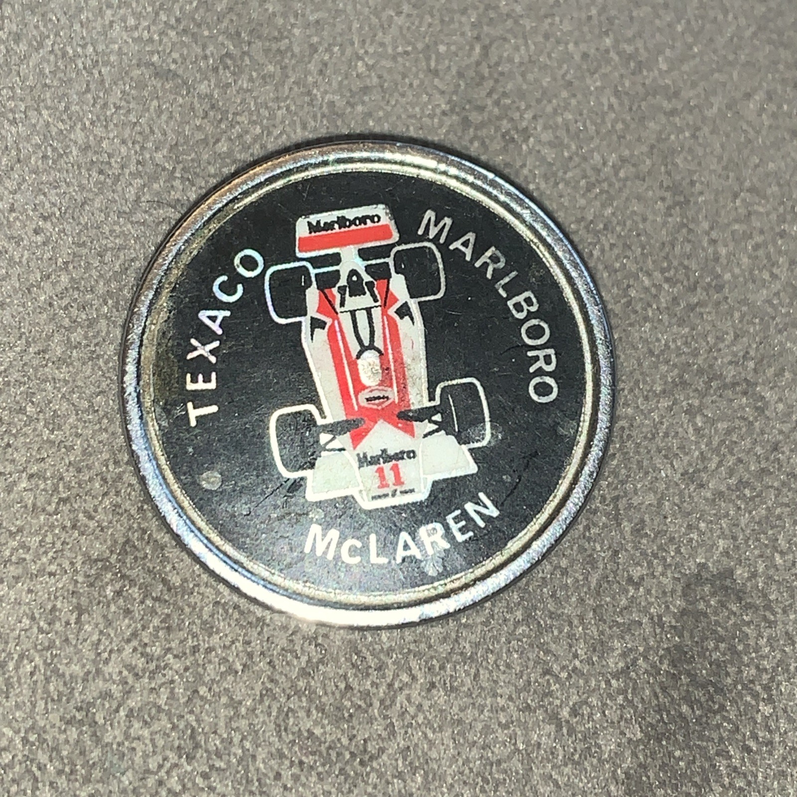 Vintage TEXACO MALBORO McLAREN, Formula 1, British Racing Car Pin Badge
