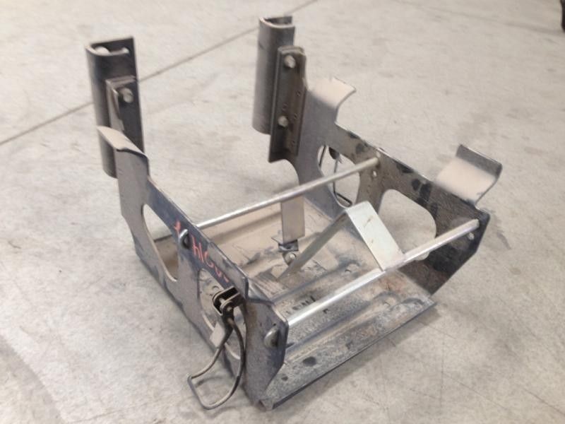 07 GMC W3500 6.0L GAS USED METAL BATTERY MOUNT TRAY SHIPPED