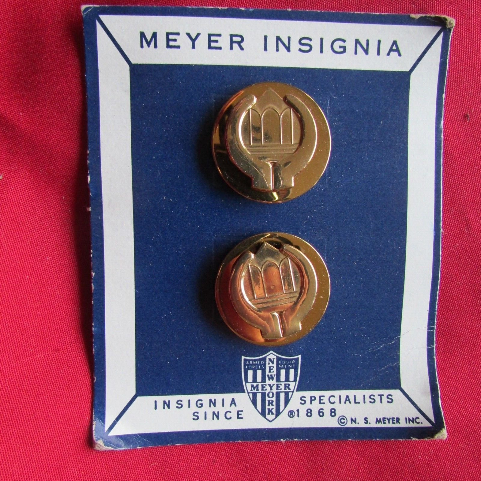 Pair of US Army Chaplain's Assistant Collar Discs: Vietam War-Cold war era.