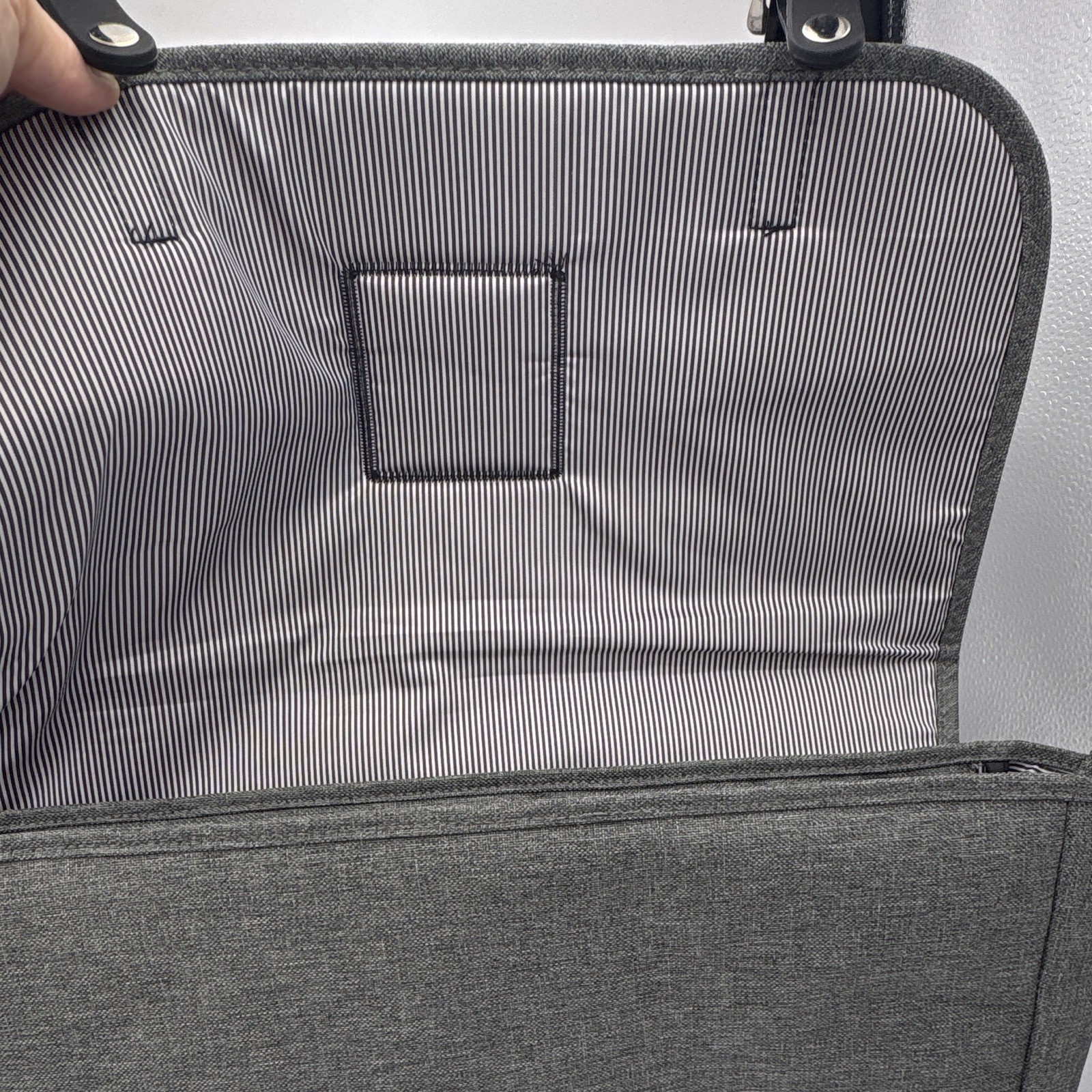 CAREW INTERNATIONAL Gray/Black Shoulder Messenger/Computer Bag, Adjustable Strap