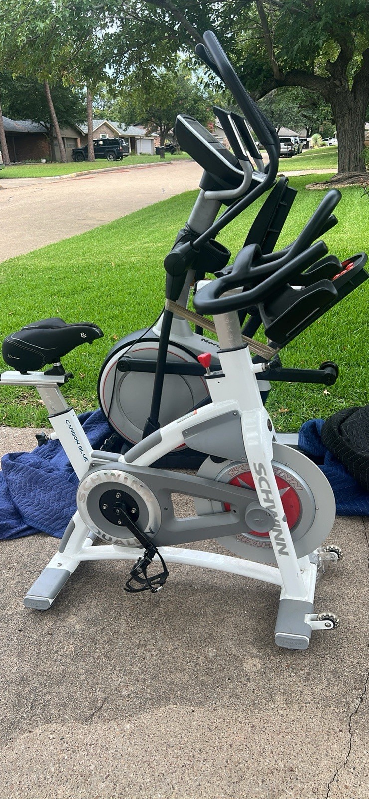 SCHWINN CARBON BLUE Exercise Indoor Cycling CARDIO BIKE tariff up cost