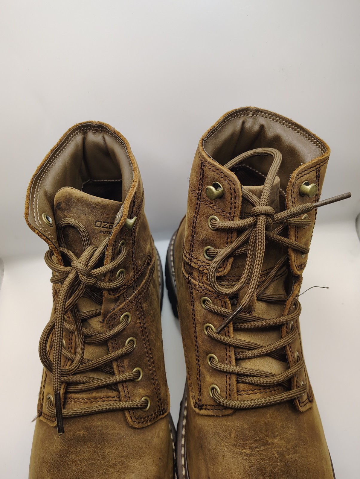 Ozark Trail Hiking Boots / Lightly Worn Size 9.5 Mens