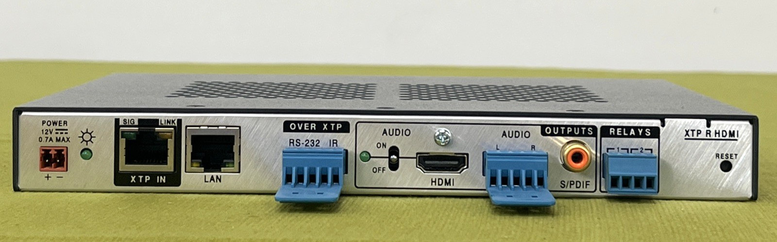 Extron Electronics XTP R HDMI New With Adapter 60-1043-13