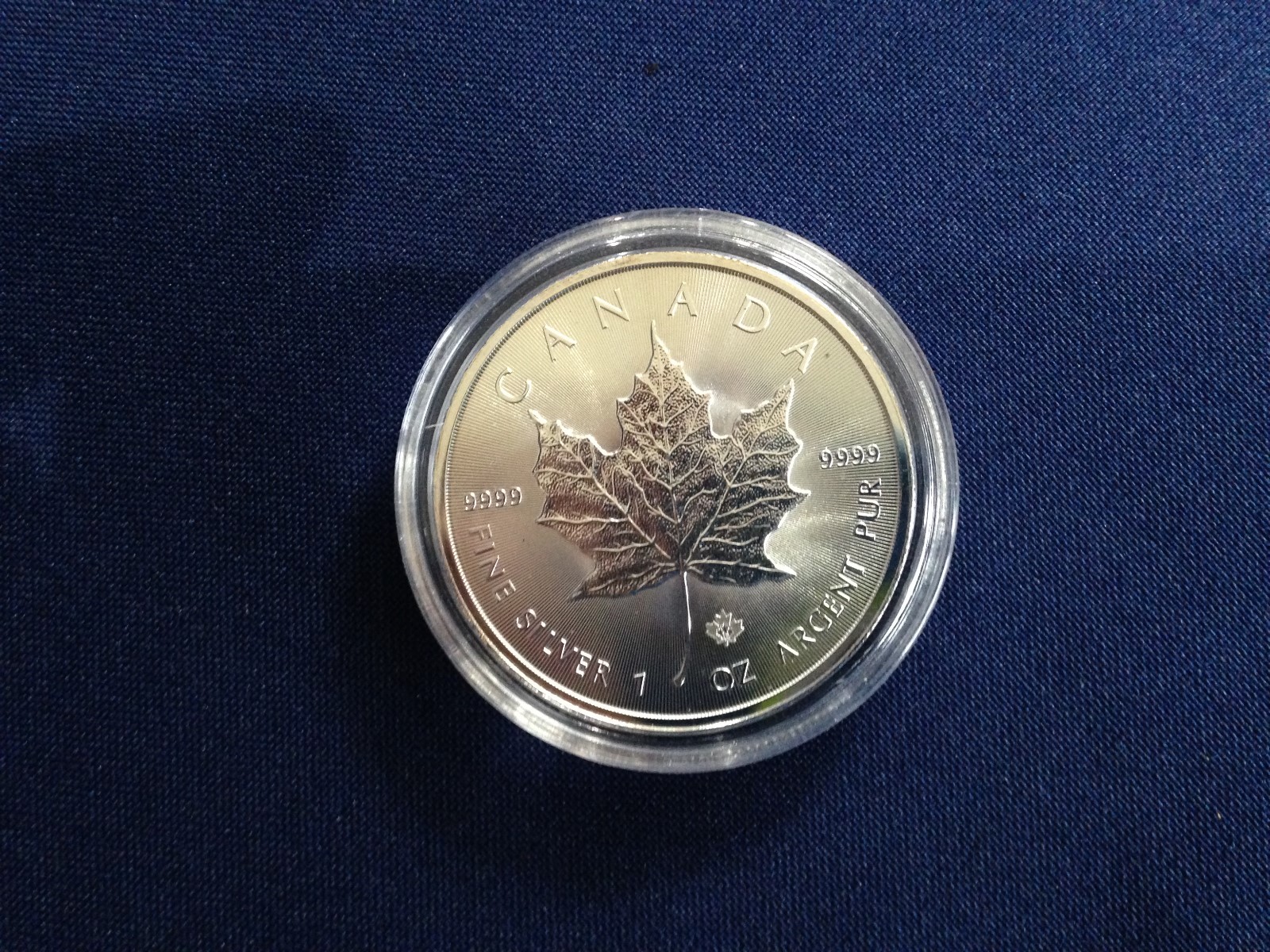 2014 Canada $5.00 Maple Leaf BU One Ounce .9999 E6117