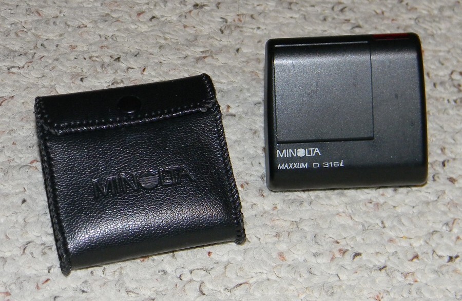 Minolta D-316i - Minolta Maxxum Camera Flash with Pouch - READ