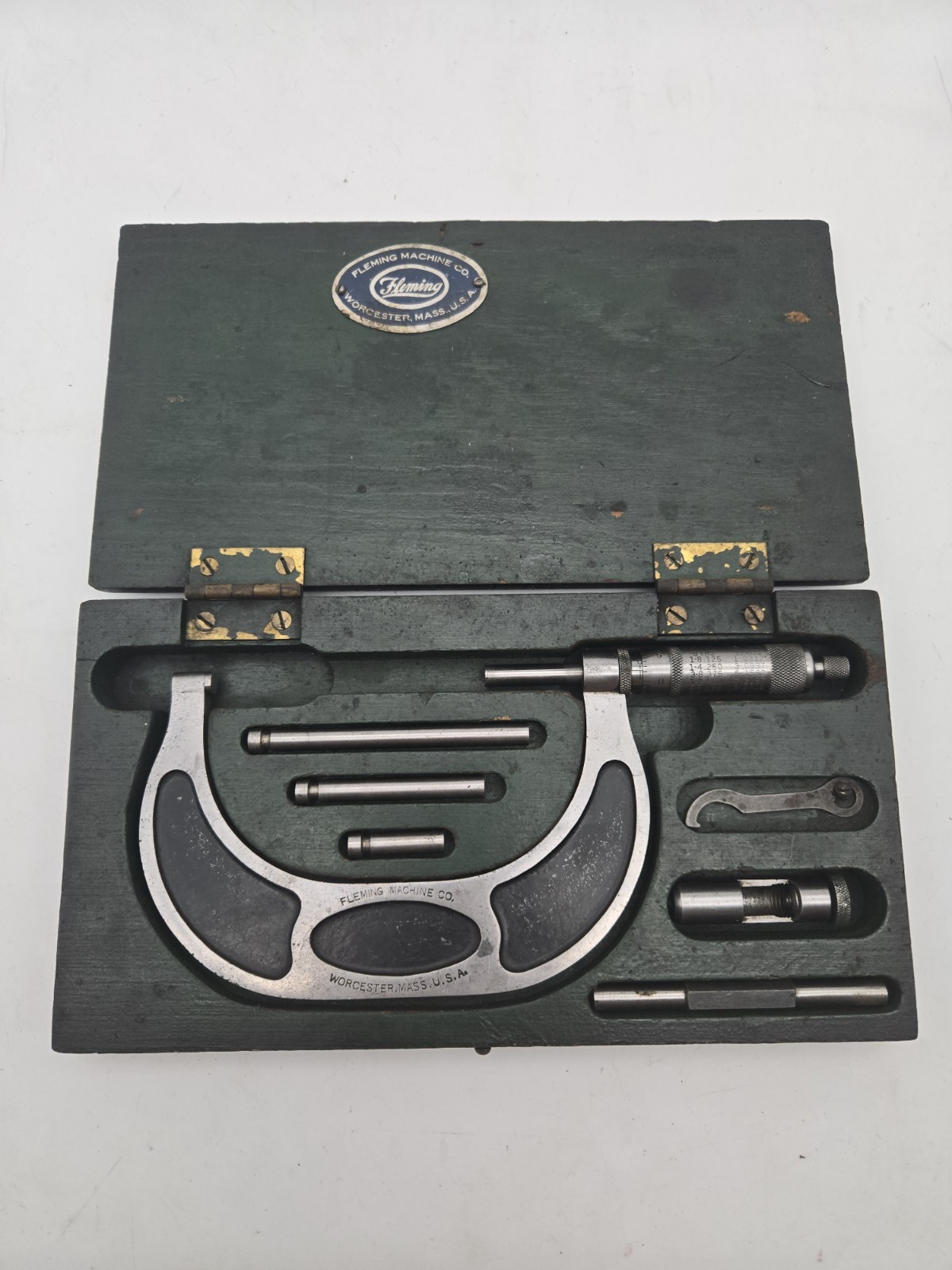 Fleming Mfg 1204RL Micrometer Set In Box