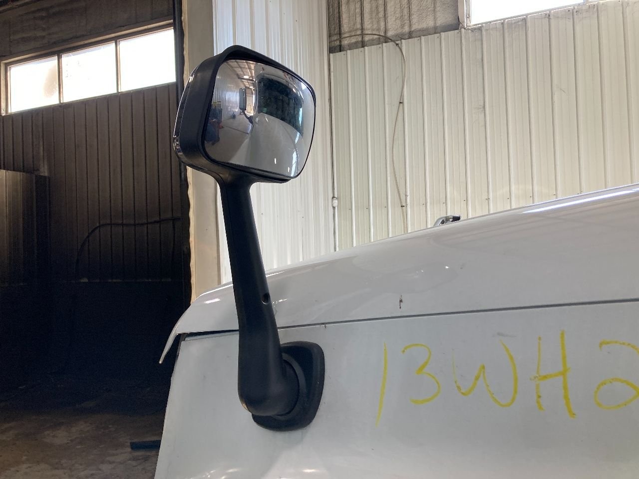 2008-2021 Freightliner CASCADIA Left/Driver Hood Mirror - Used