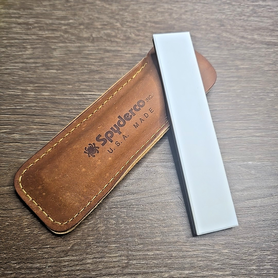 SPYDERCO Double Stuff Medium & Fine Grit 2-Sided Ceramic Sharpening Stone
