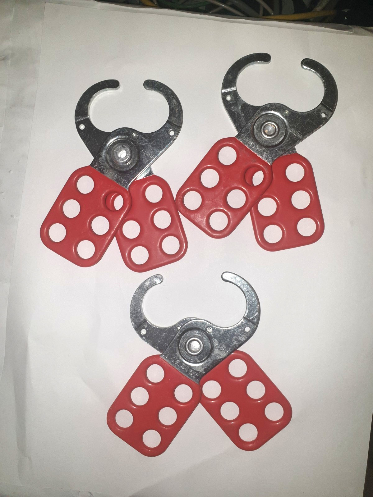 Master Lock Steel Lockout Hasp 420 – for Safety Tagout Equipment Red LOT of 3