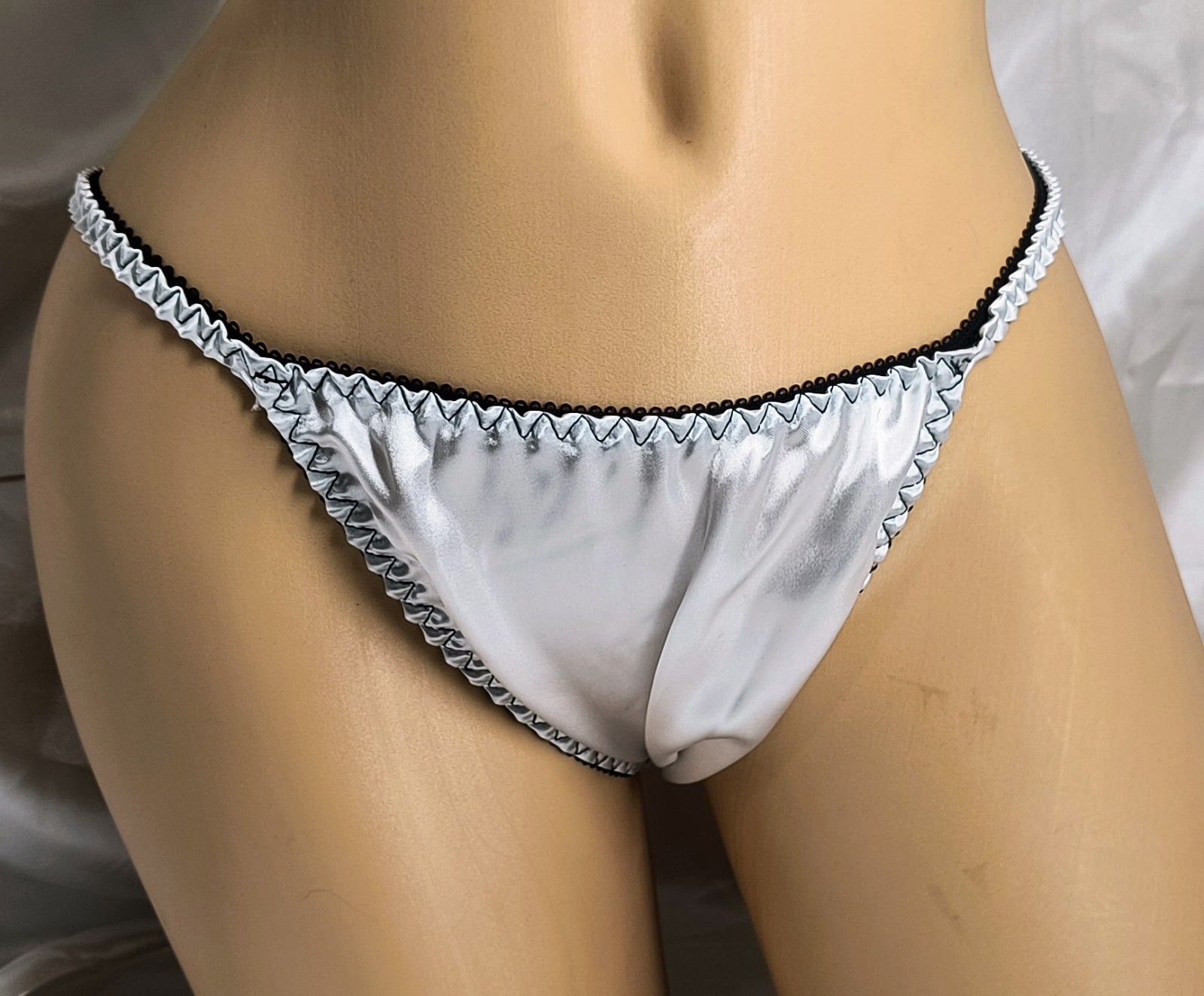 Pearl Satin String Bikini panties *Limited Edition*