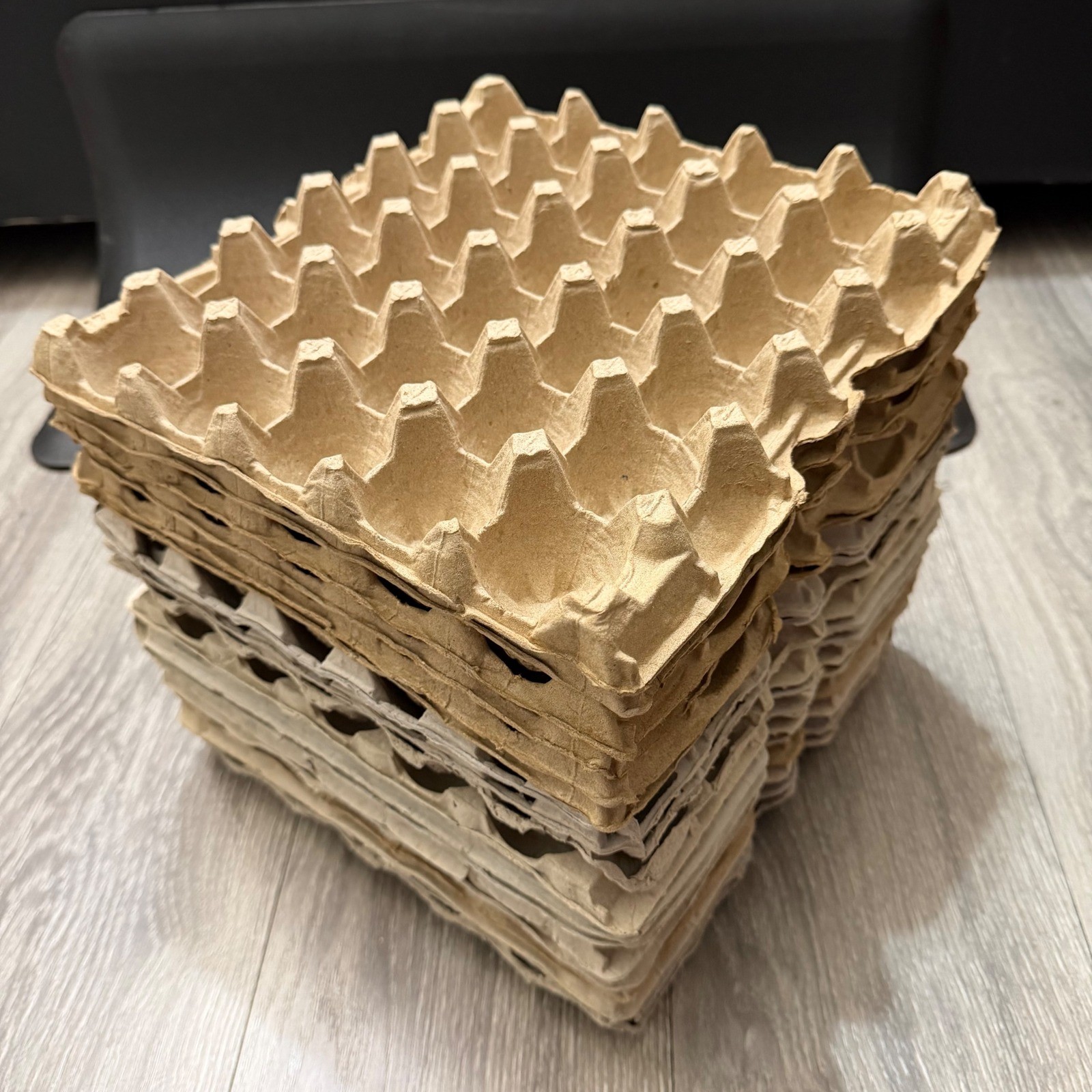 18 Pack Cardboard Egg Flats 30 Cell Pulp Trays for Storage Crafting 11.5x11.5