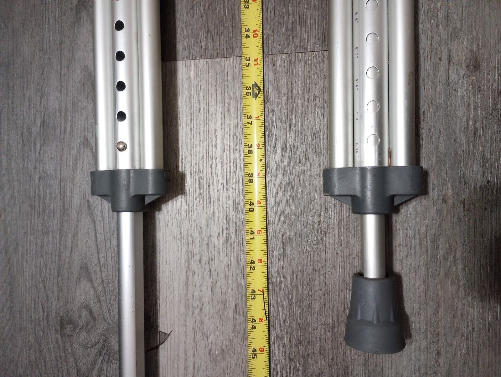 300 LBS max, Guardian Adjustable Aluminum Crutches Model MDSV80535