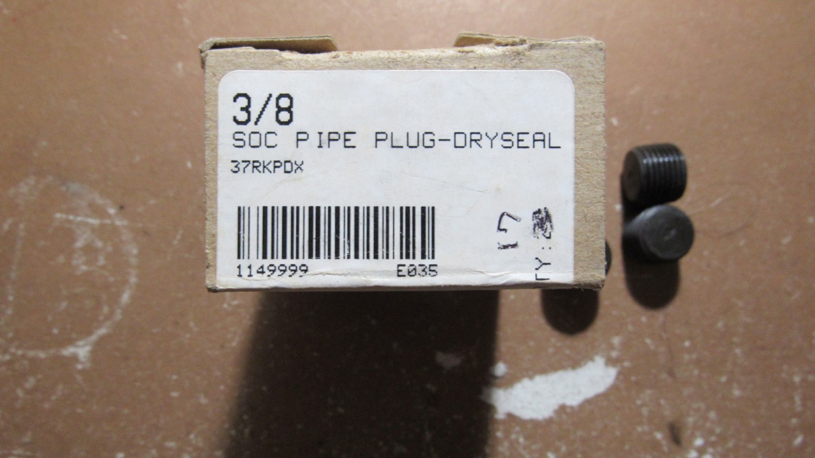 3/8" Alloy Dry-Seal Pipe Plugs Black Oxide USA Made Box of 17