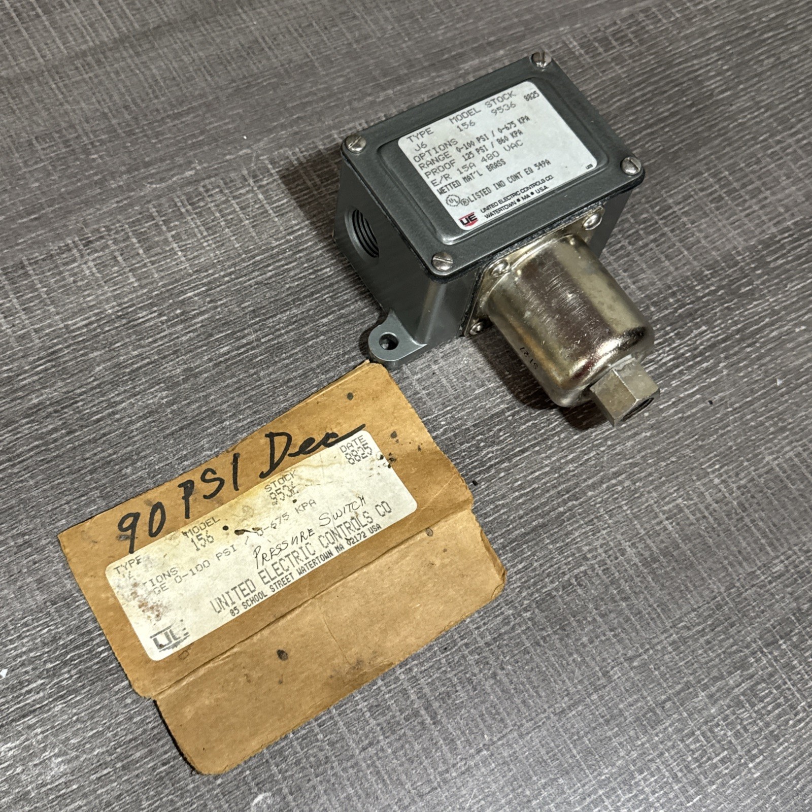 UE United Electric J6 Model 156 9536 0-100psi 15A 125/250VAC