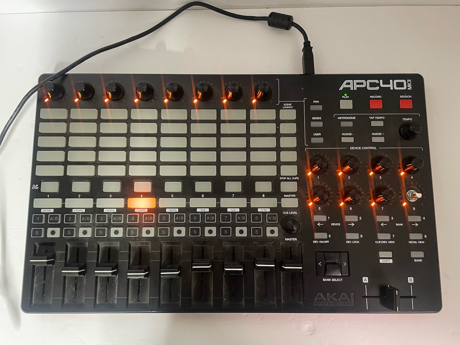 Akai APC40 MKII USB MIDI Controller With Cord. Missing 1 Knob Powers On Works
