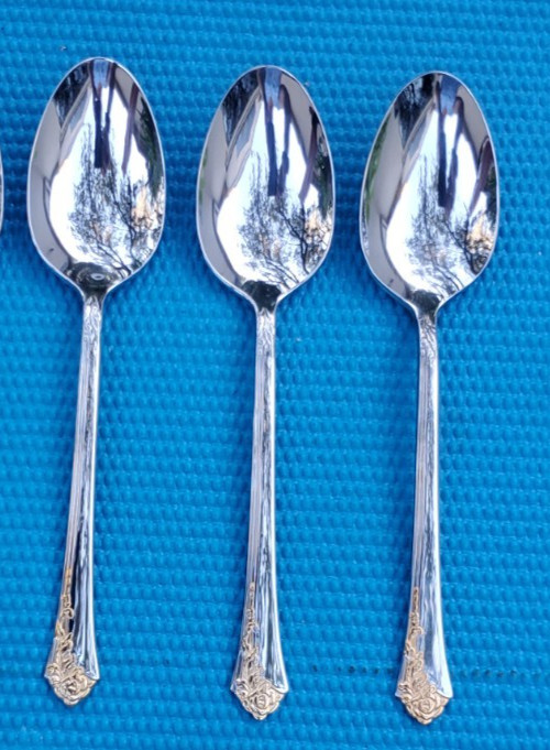 3-Oneida GOLDEN DAMASK ROSE CUBE PLACE / SOUP SPOONS 7 1/4"