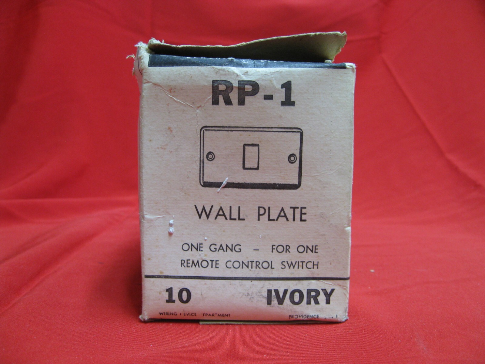 ONE pc GE RP-1 Switch Wall Plate Ivory with bracket screws