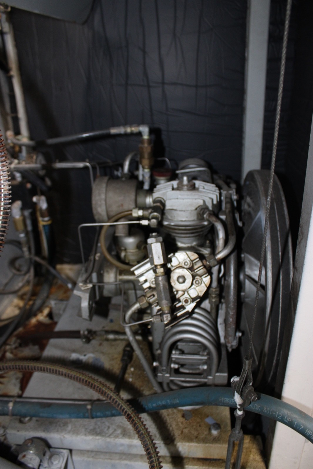 Bauer Compressor SCBA 3 STAGE UNUS-3 896 HOURS