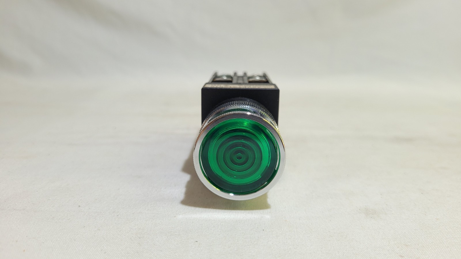 MARUYASU A22FTG10010 Push Button Switch, Green Light