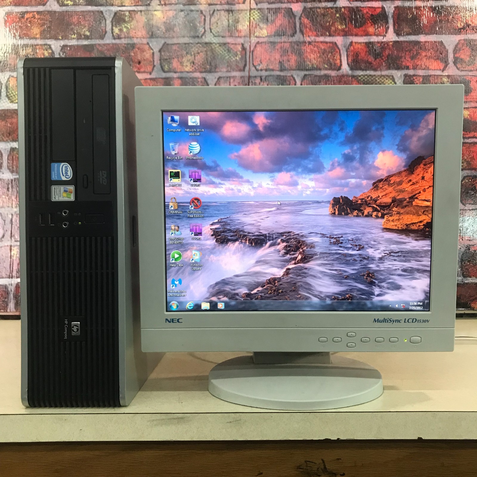 HP Compaq SFF PC Retro Gaming Pentium 4 3.20GHz 2GB RAM (Windows 7 Pro 32-Bit)