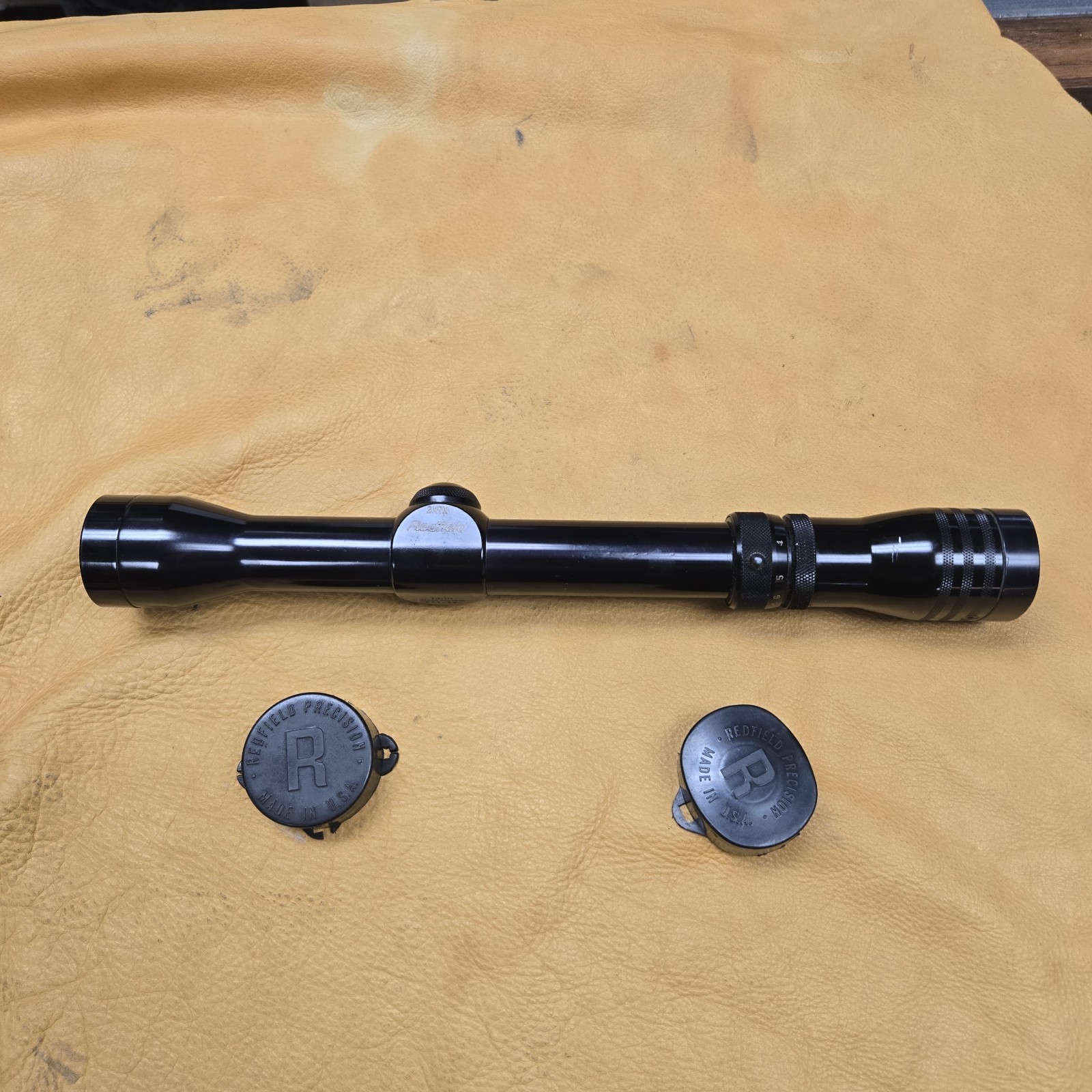 Vintage 1976-1985 Redfield Scope  2-7x TV View Plex Duplex Reticle Gloss Black