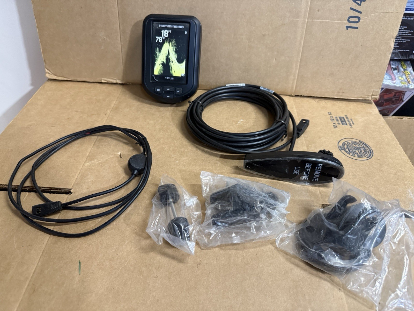 Hummingbird 197c DI Head Unit W/ Mount  PMAX197C