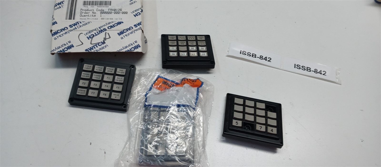 Lot of 4 Honeywell SLP Low Profile Pushbutton Panels and Spare Key Caps
