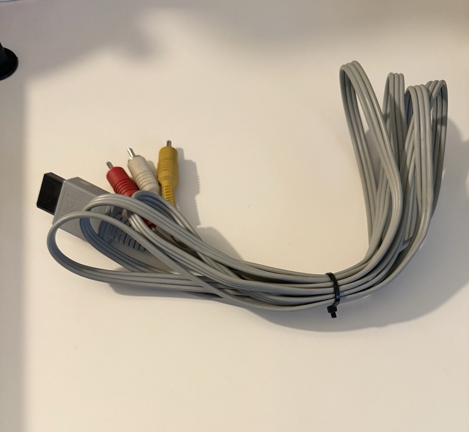 Official OEM genuine Nintendo Wii RVL-009 8ft Gray AV Cable